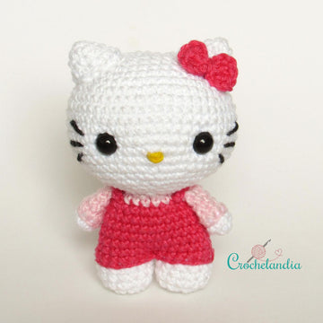 Hello Kitty amigurumi doll - crochet pattern by Crochelandia
