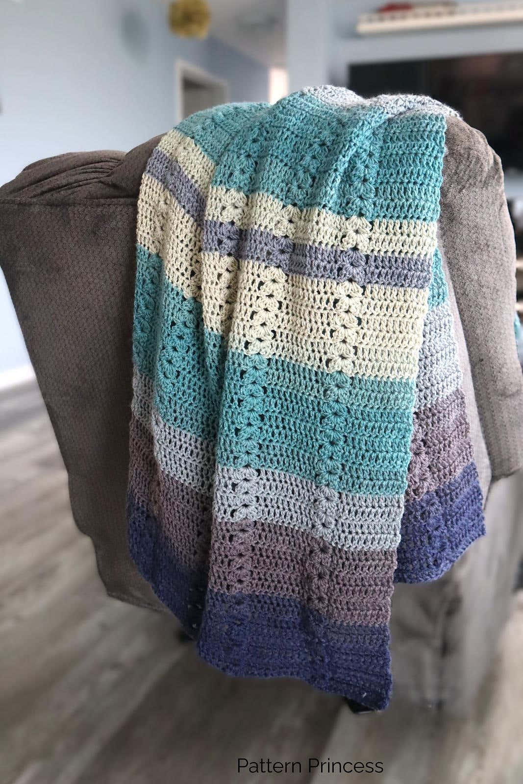 Double Crochet Puff Stitch Heart Blanket