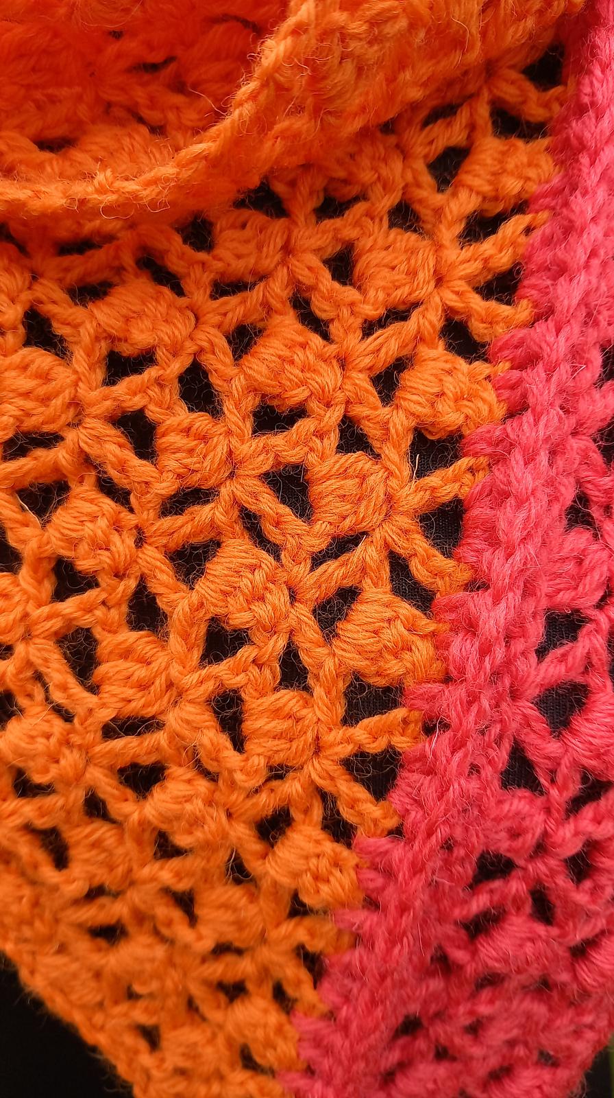 Tracery Cowl
