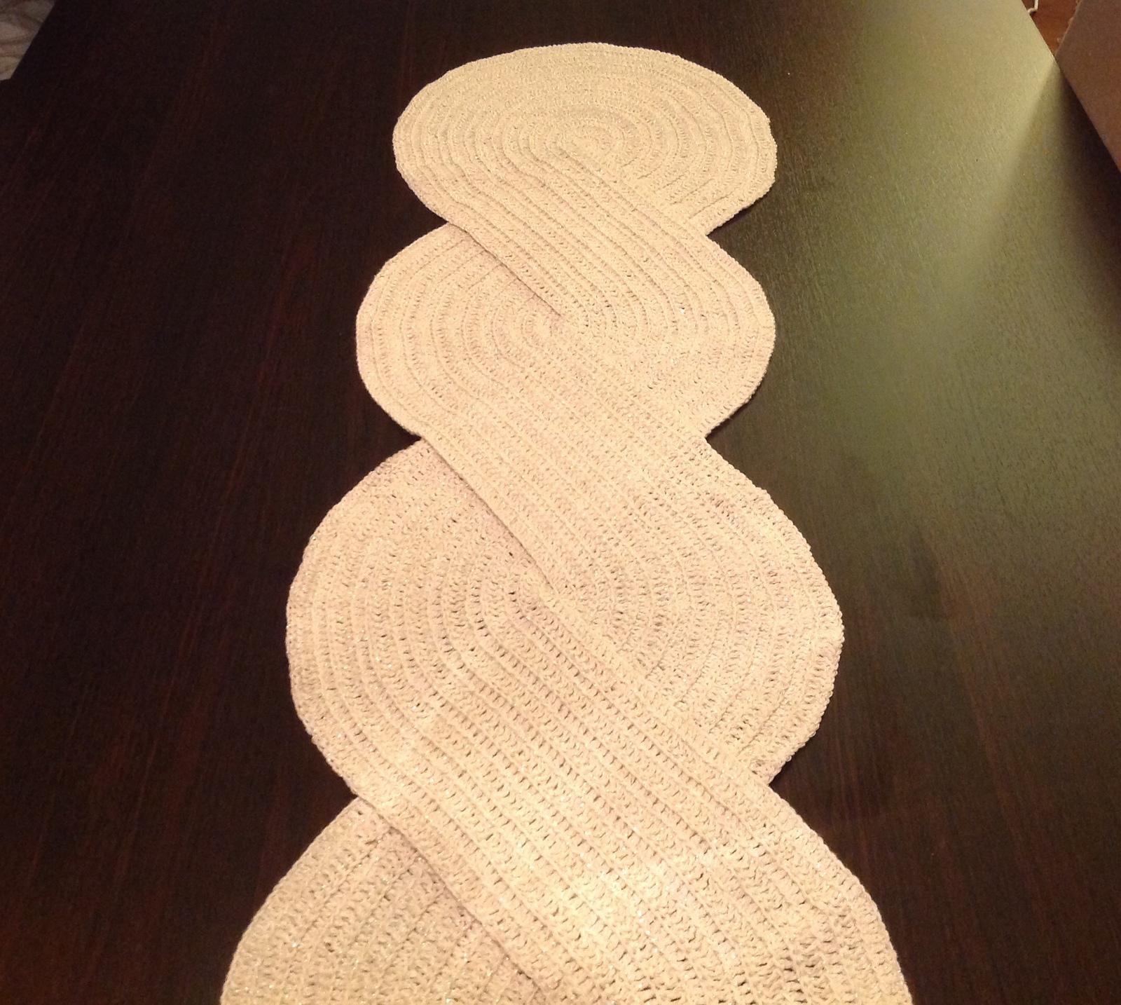 Table Runner N 137