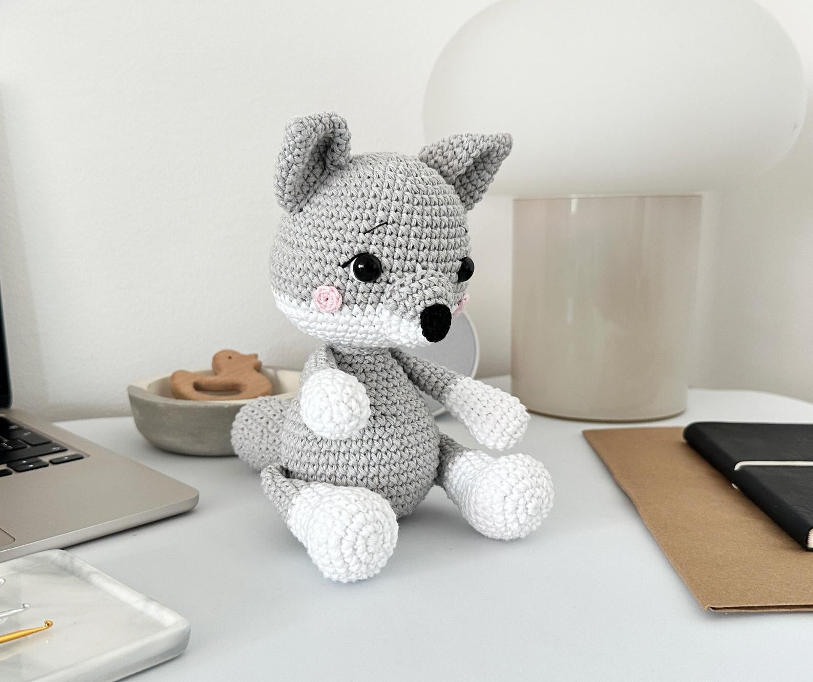 Wolf Amigurumi Crochet Pattern PDF – Wolf Soft Toy, Stuffed Animal Tutorial