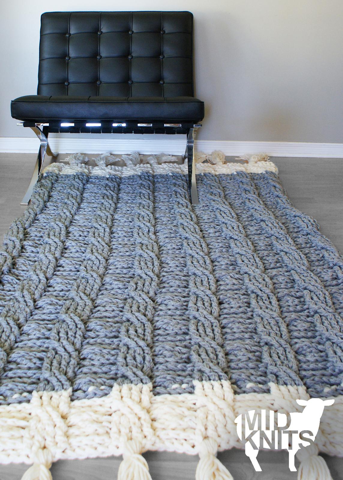 Reversible Cable Throw Blanket (2015022)