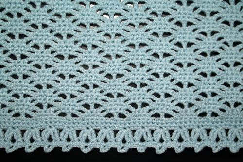 Blue Summer Crochet Baby Blanket Pattern – Written Row by Row