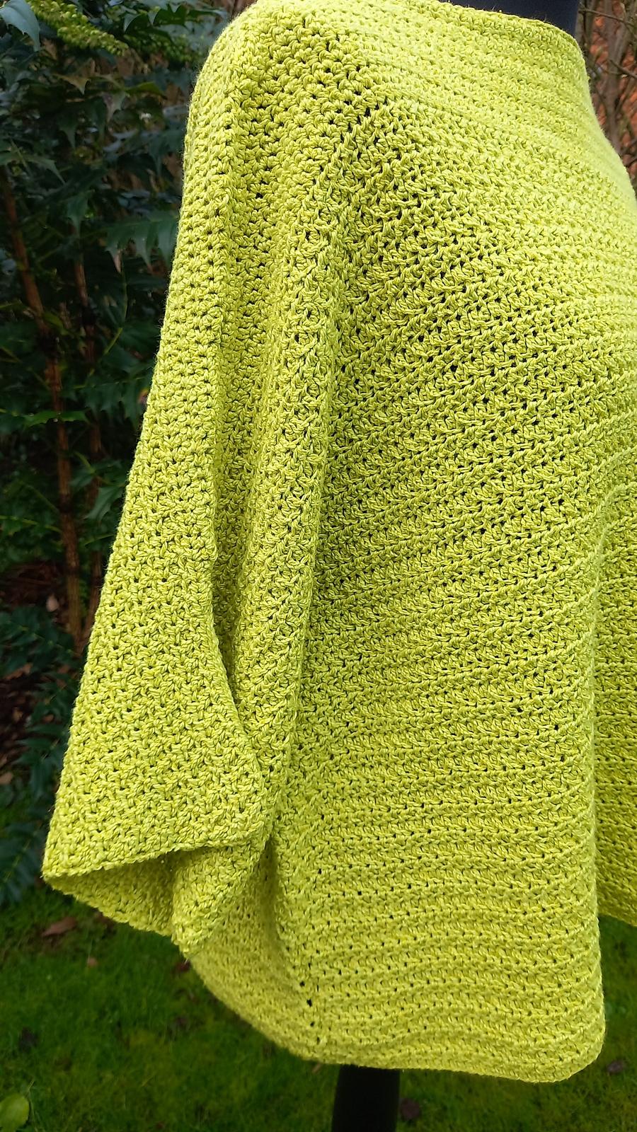 Pistachio Breeze Top