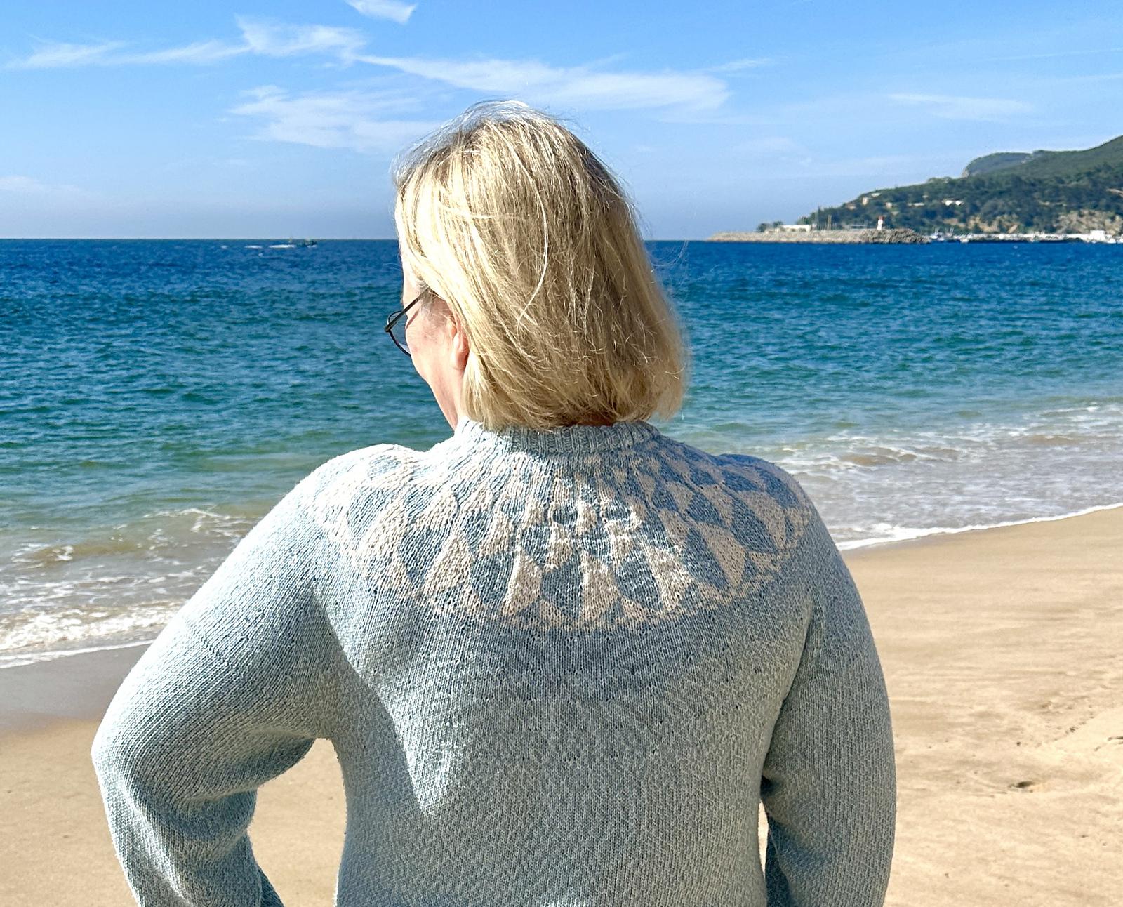 Sweater "Give peace a chance!"