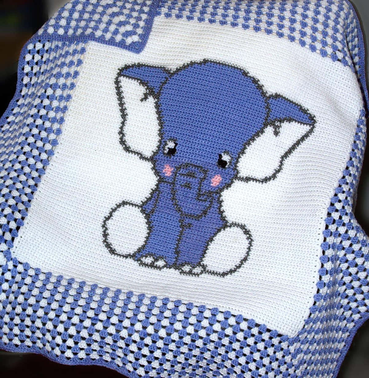 Blue Elephant Crochet Baby Blanket Pattern – Written Row by Row + Chart
